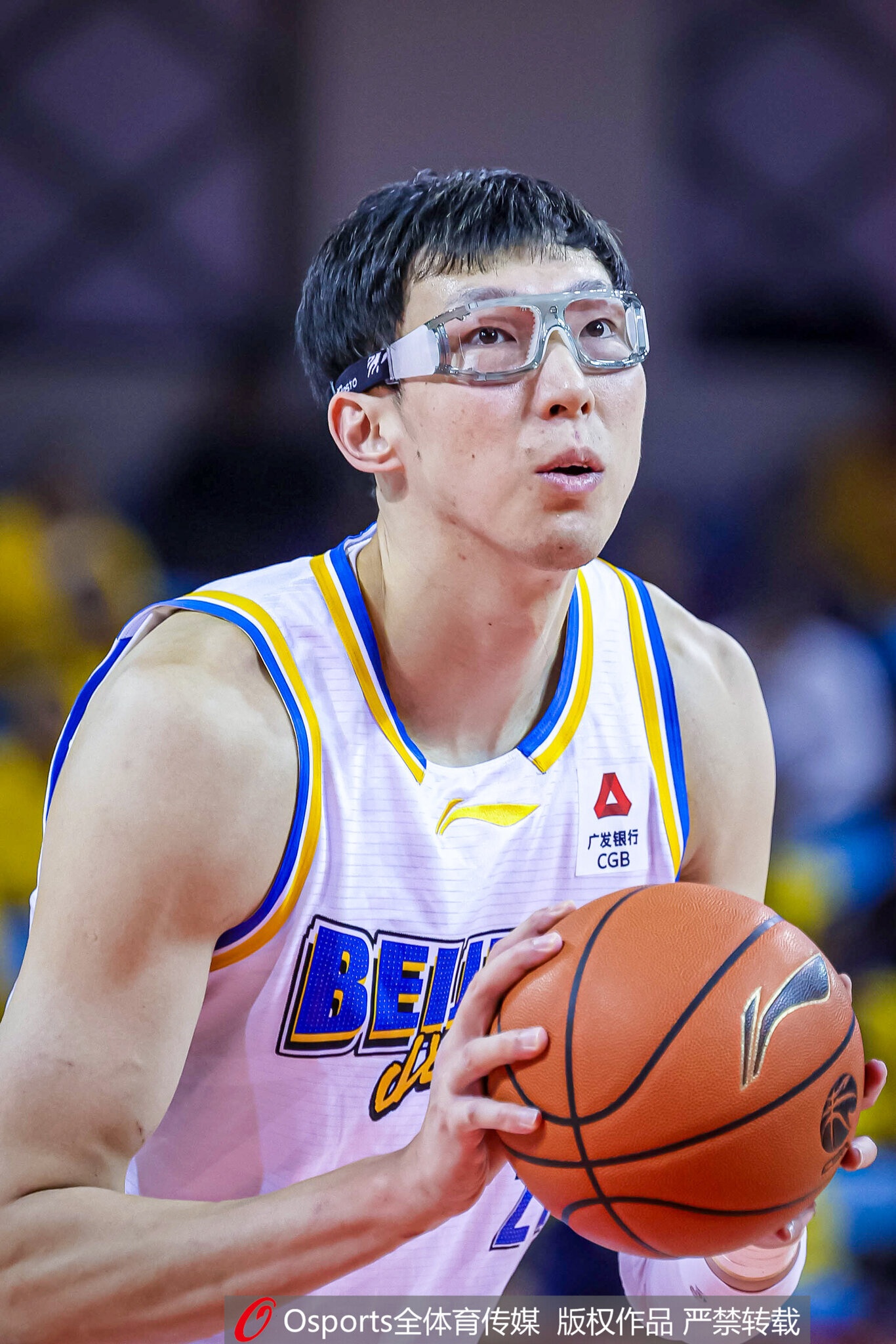 官方网站-状态不佳但好在赢了！周琦7罚1中&amp;运动战3中1 仅得3分9板1帽